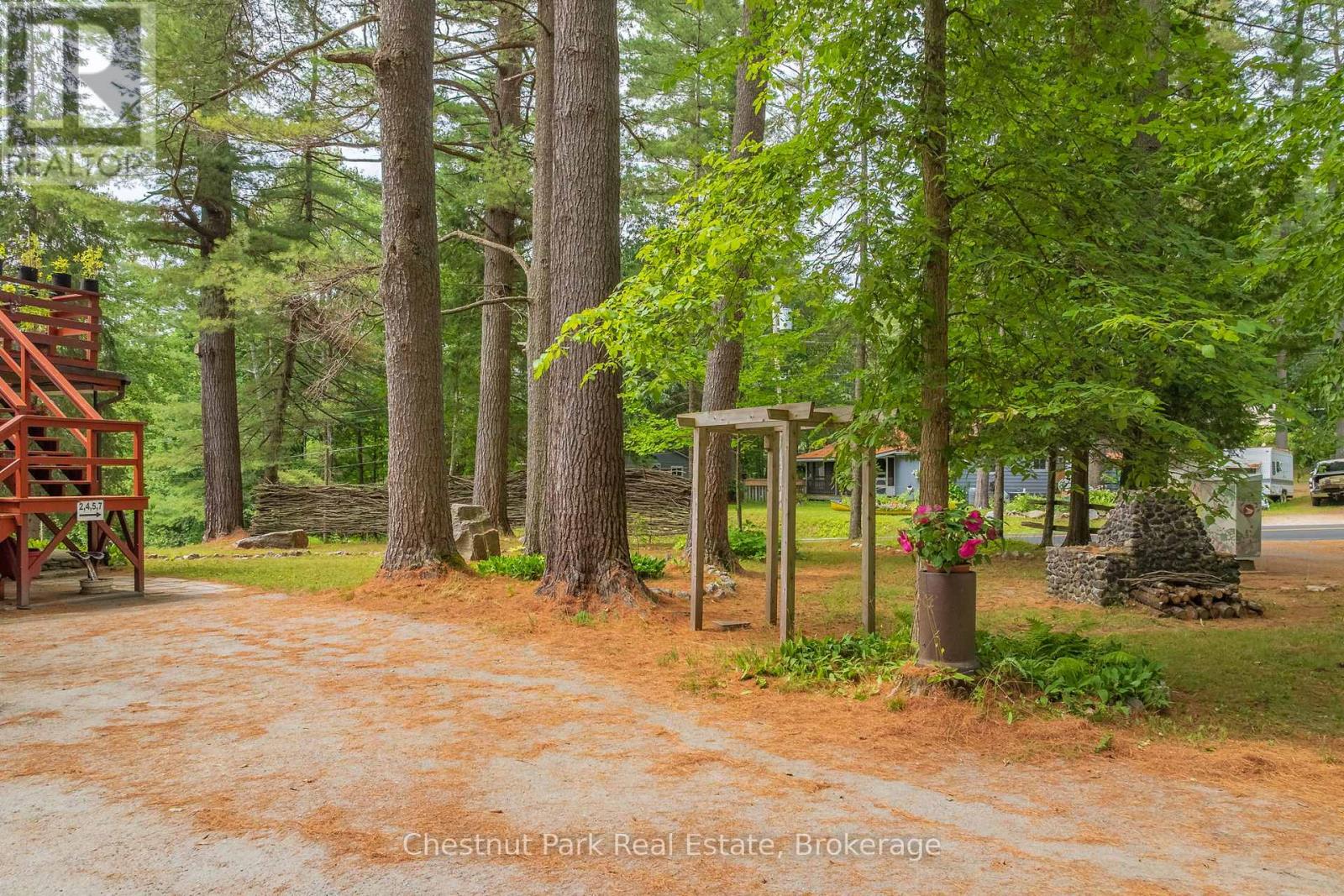 Photo 14 of 869 Muskoka Road 10, Huntsville ON