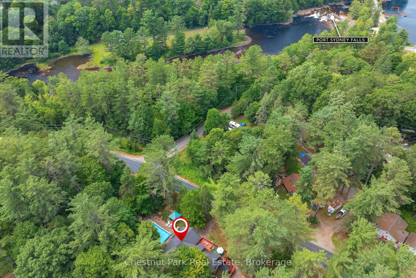 Photo 5 of 869 Muskoka Road 10, Huntsville ON
