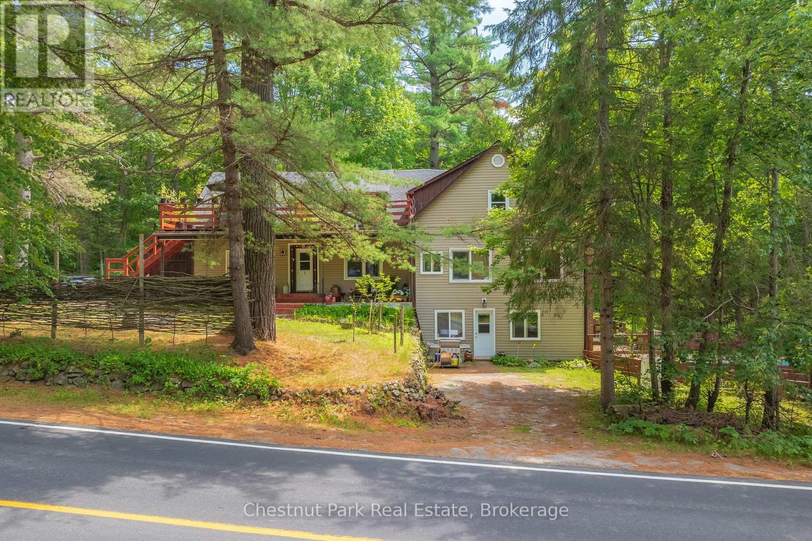 Photo 13 of 869 Muskoka Road 10, Huntsville ON