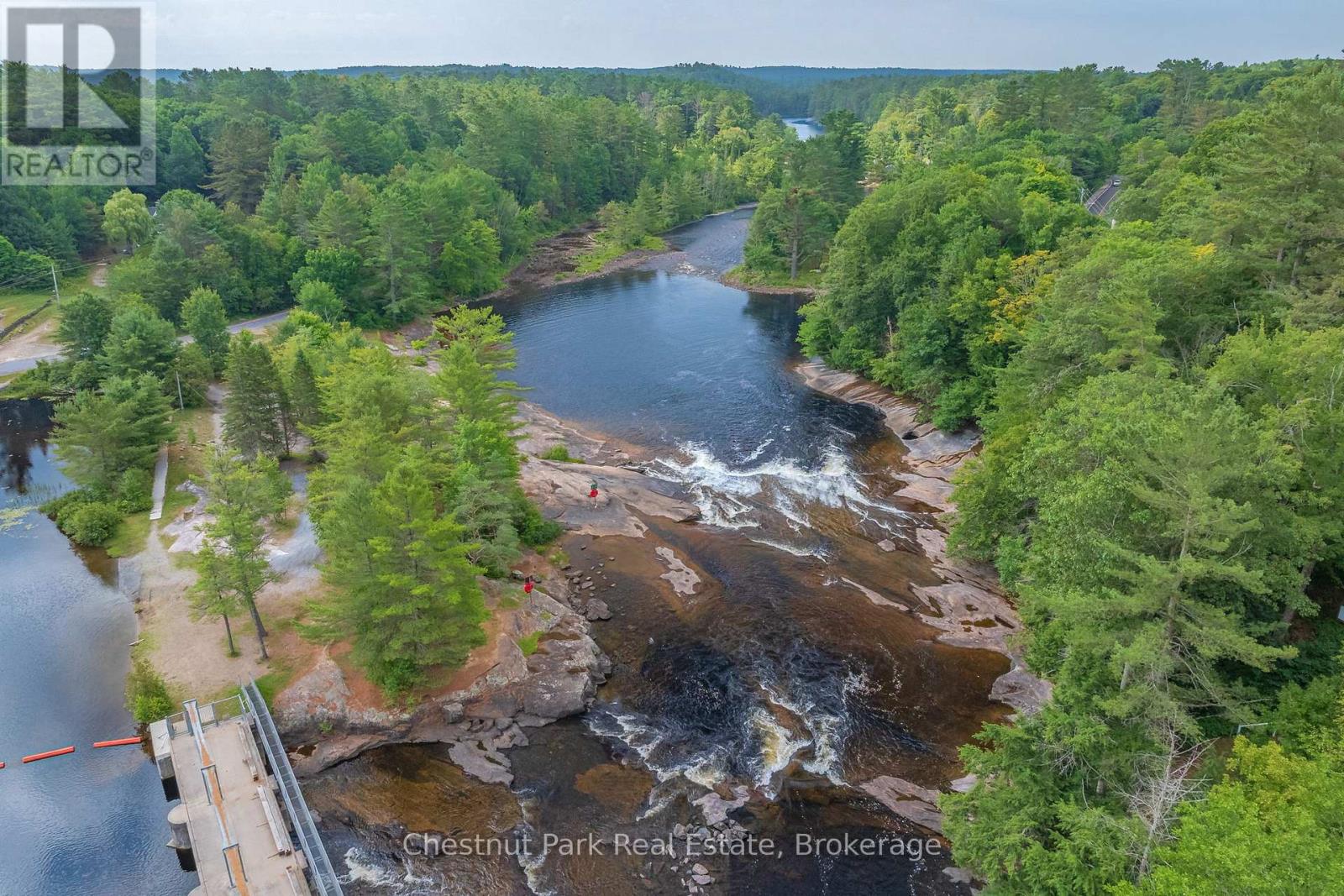 Photo 40 of 869 Muskoka Road 10, Huntsville ON