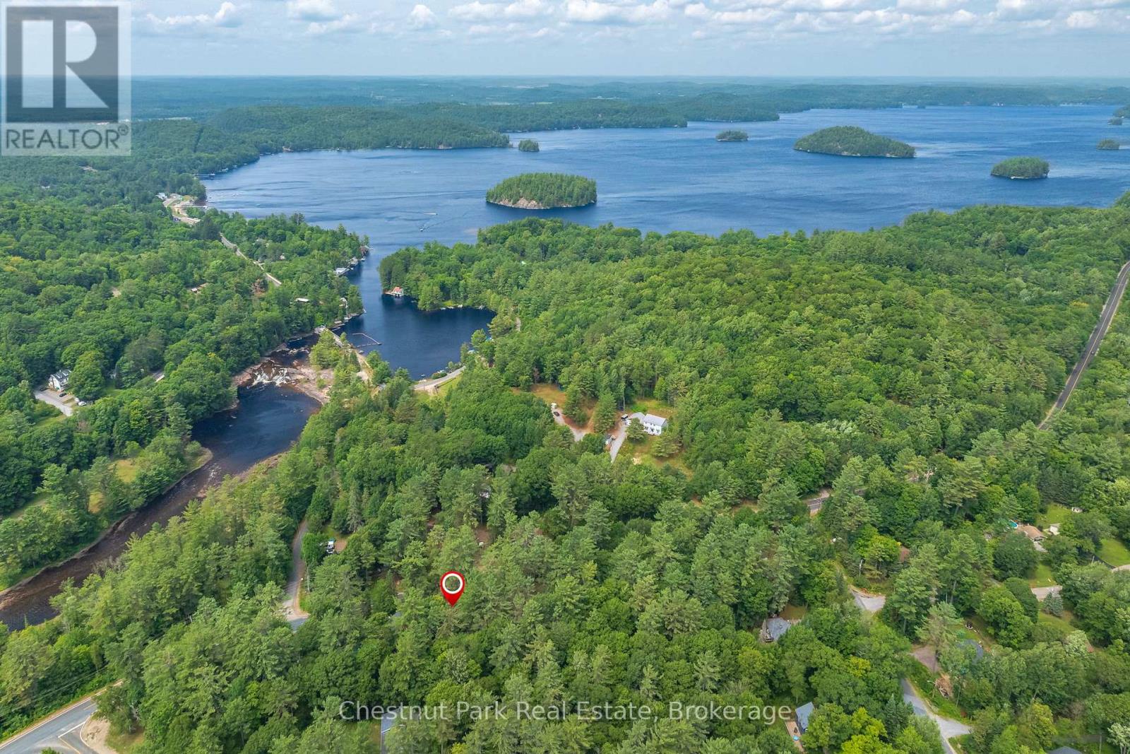 Photo 7 of 869 Muskoka Road 10, Huntsville ON