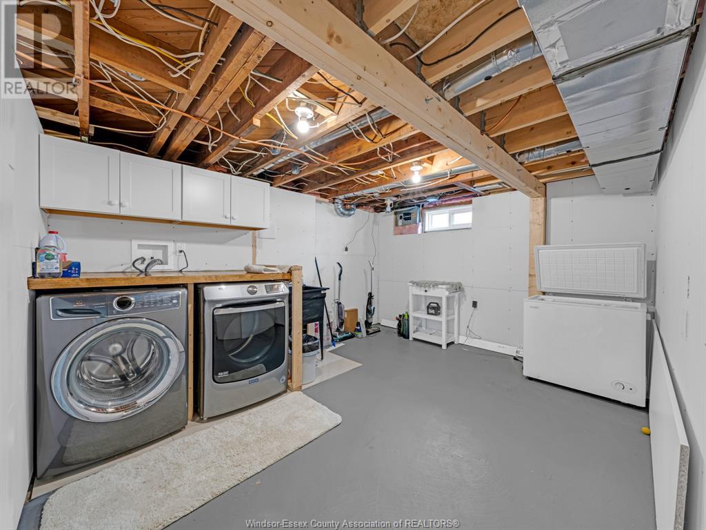 Photo 15 of 1131 Fairview Boulevard, Windsor ON