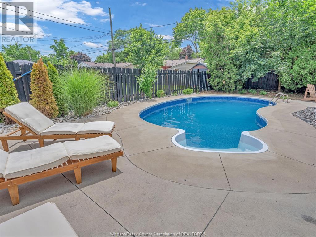 Photo 28 of 1131 Fairview Boulevard, Windsor ON