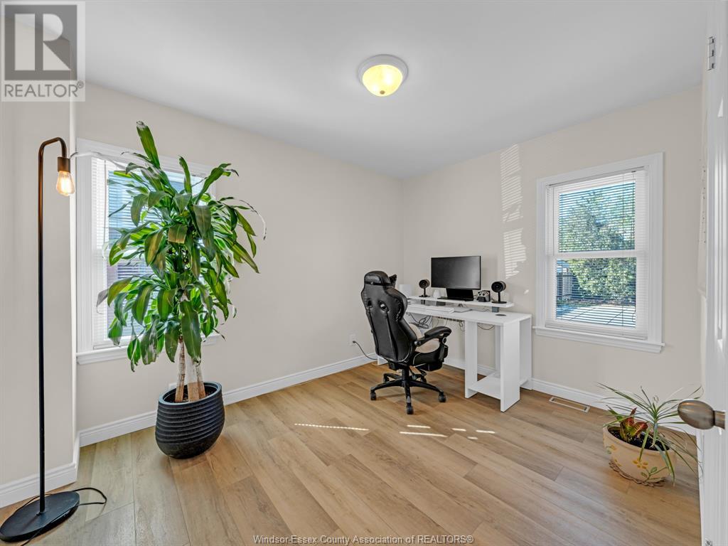 Photo 30 of 1131 Fairview Boulevard, Windsor ON