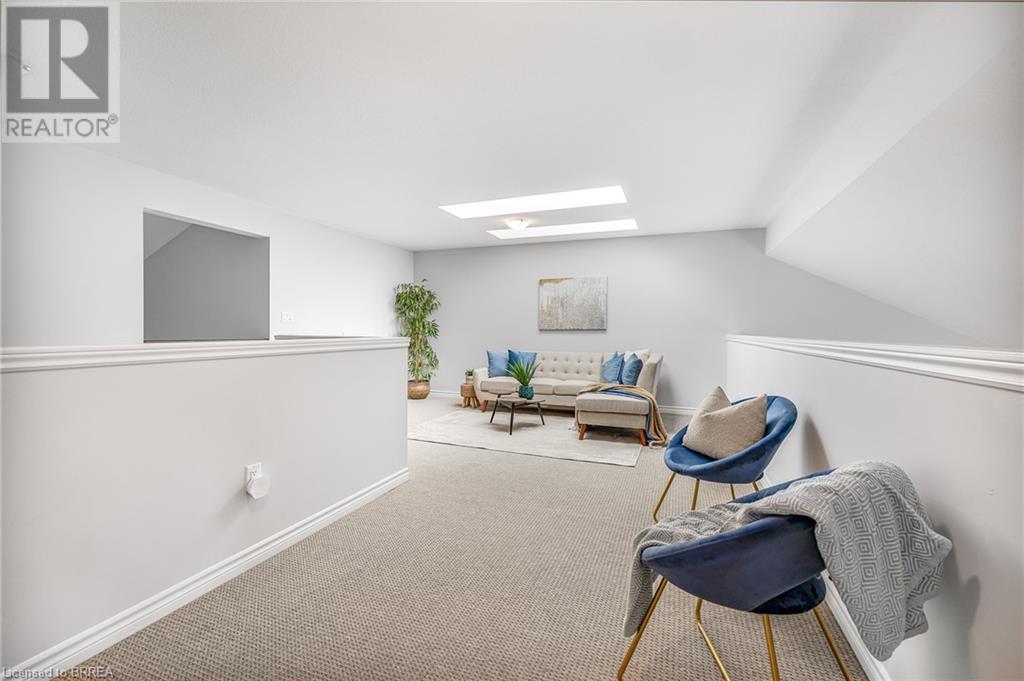 Photo 15 of 30 Bensley Lane, Hamilton ON