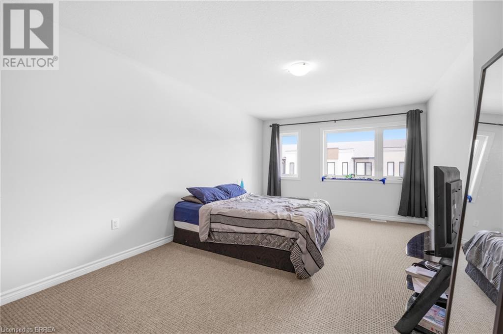 Photo 16 of 30 Bensley Lane, Hamilton ON