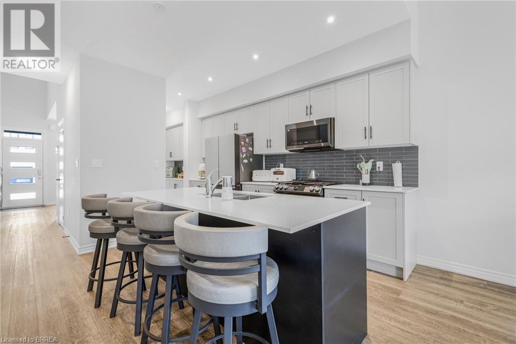 Photo 6 of 30 Bensley Lane, Hamilton ON