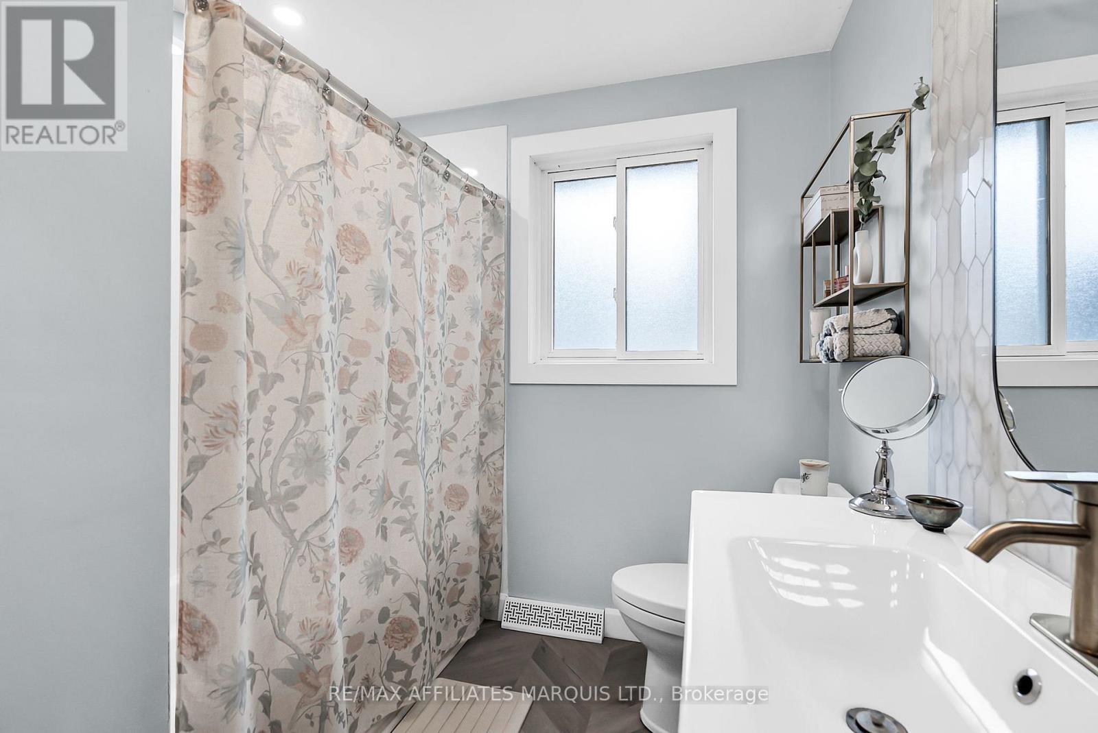 Photo 23 of 634 Fraser Avenue, Cornwall ON