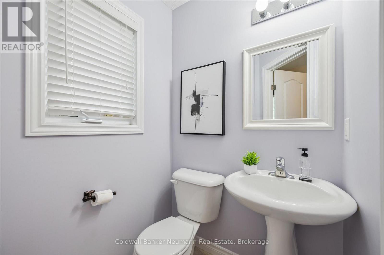 Photo 16 of 320 Severn Drive, Guelph ON