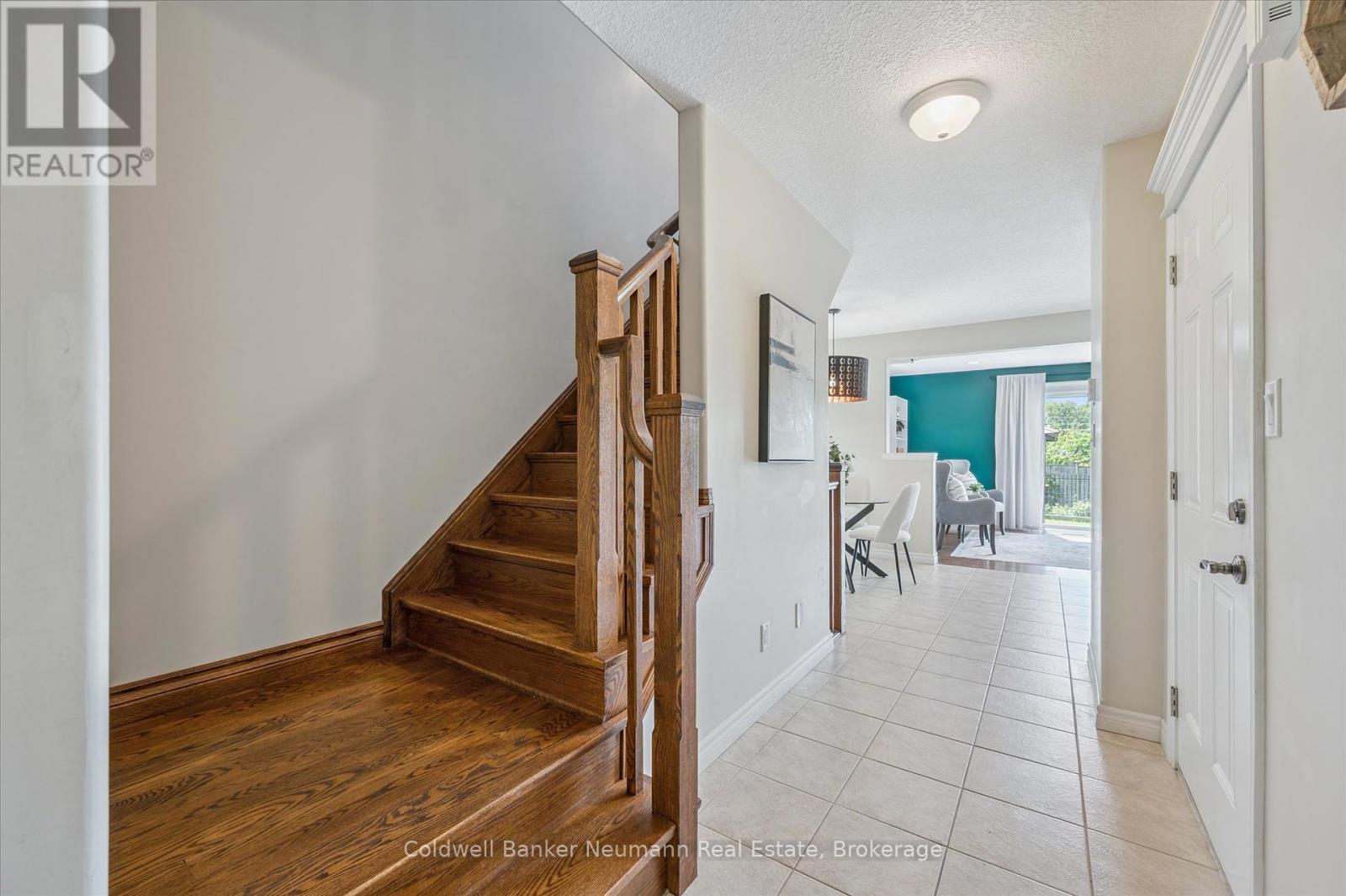Photo 17 of 320 Severn Drive, Guelph ON