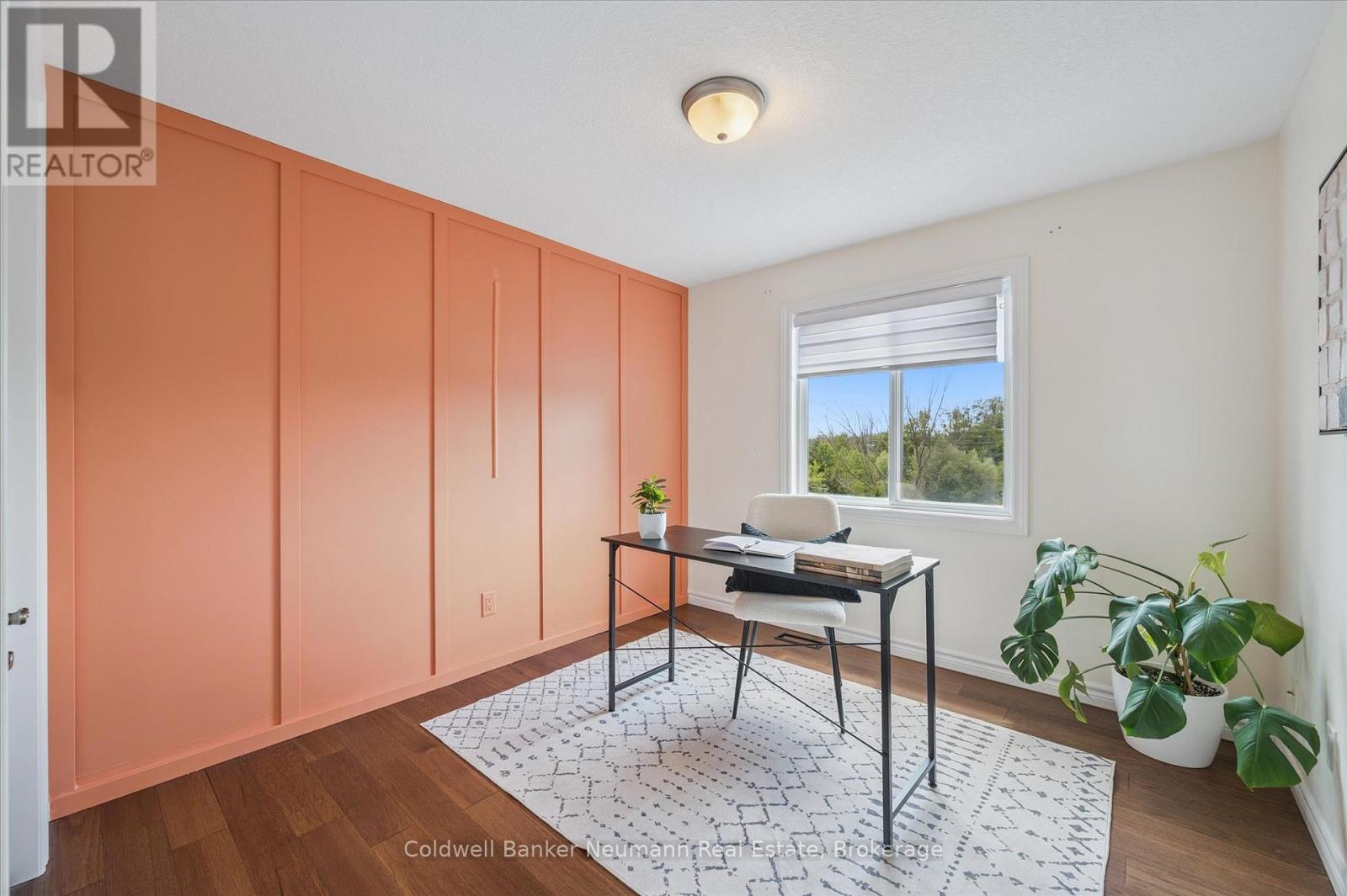 Photo 18 of 320 Severn Drive, Guelph ON