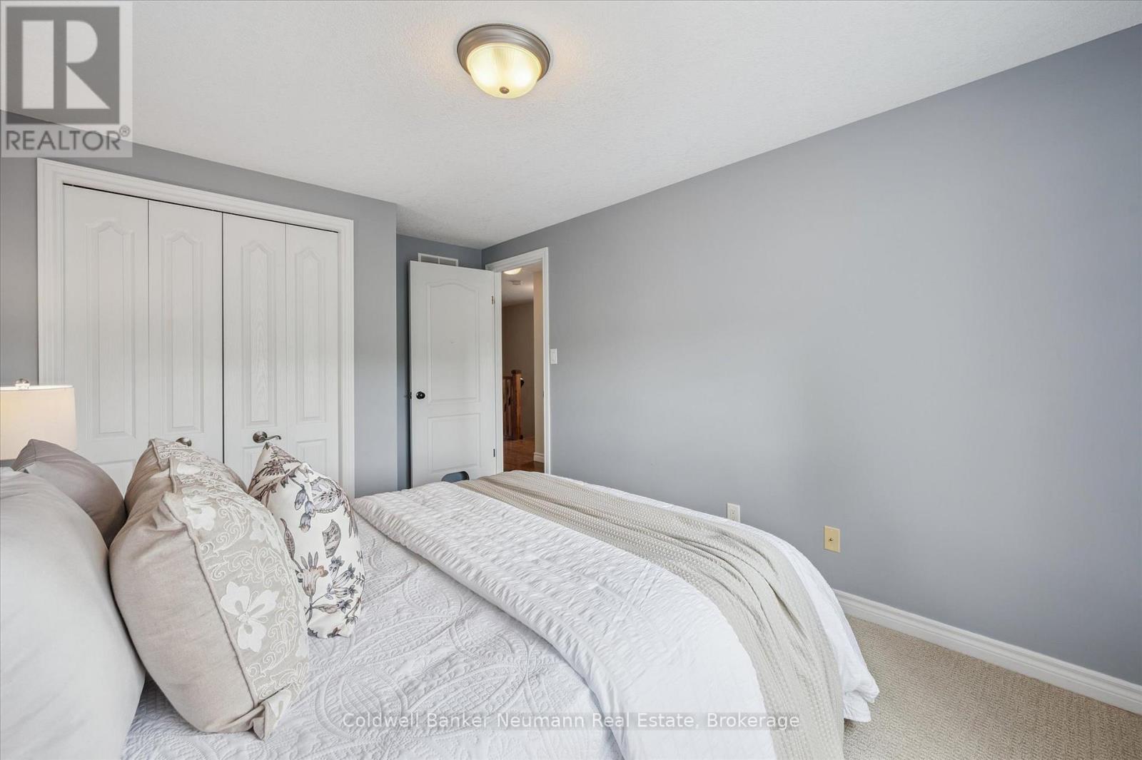 Photo 21 of 320 Severn Drive, Guelph ON
