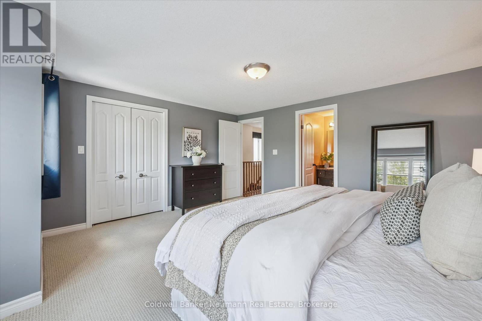 Photo 25 of 320 Severn Drive, Guelph ON