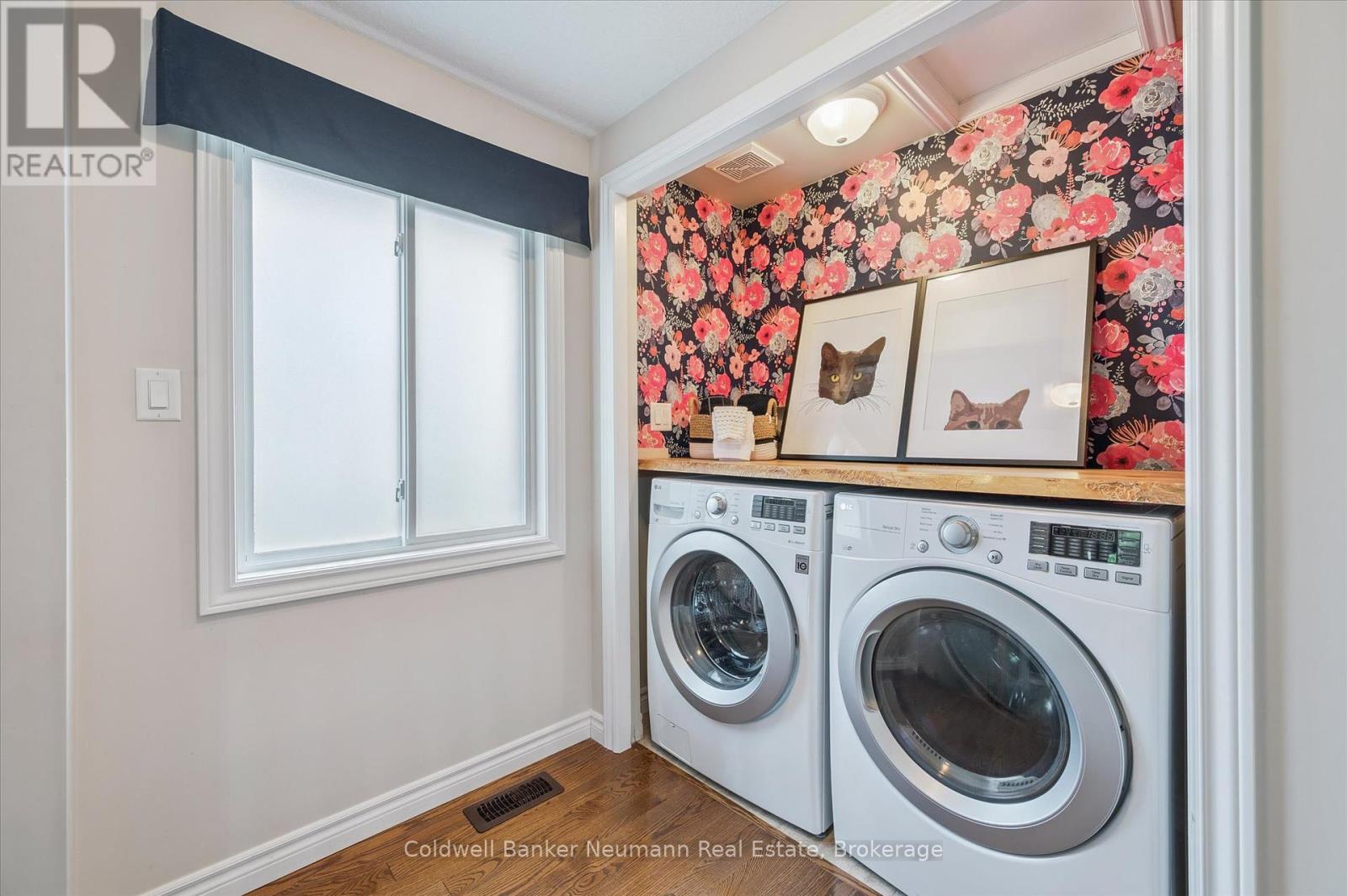 Photo 27 of 320 Severn Drive, Guelph ON