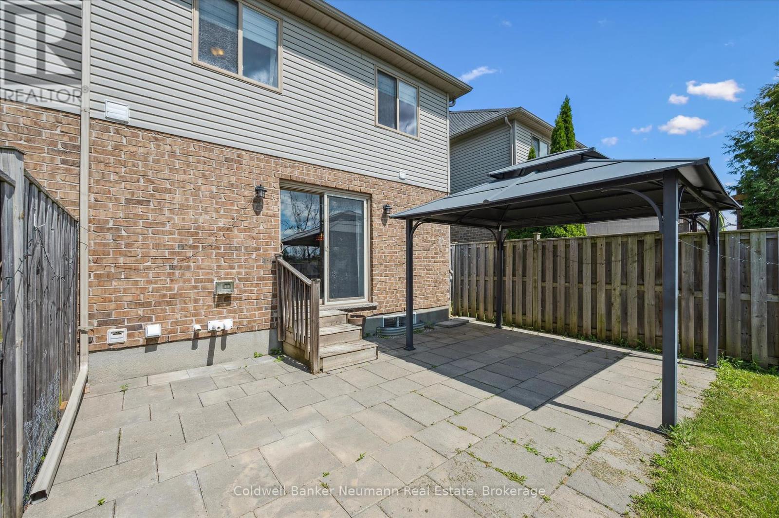 Photo 32 of 320 Severn Drive, Guelph ON