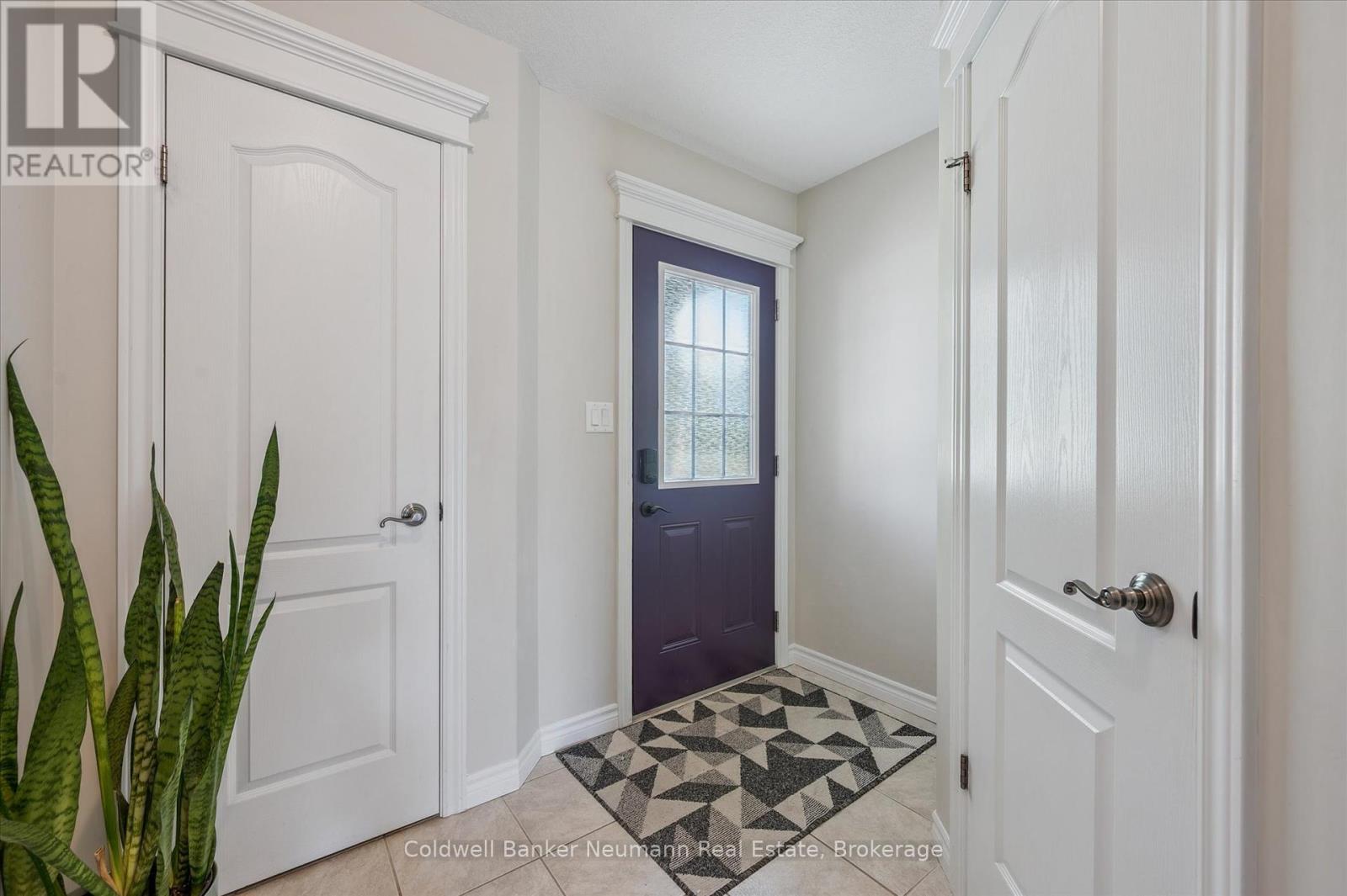 Photo 6 of 320 Severn Drive, Guelph ON