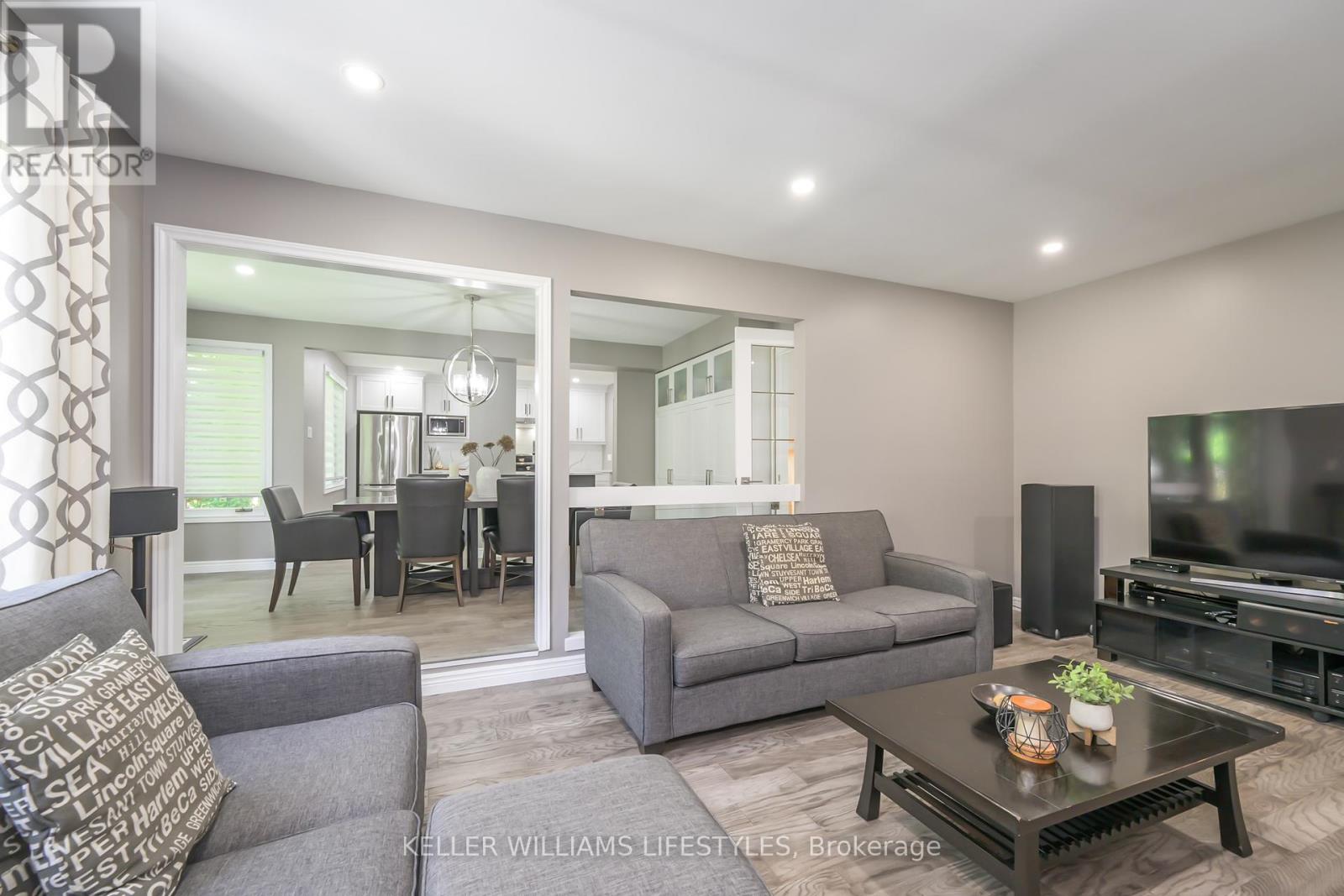 Photo 11 of 18 Thunderbird Crescent, London South ON