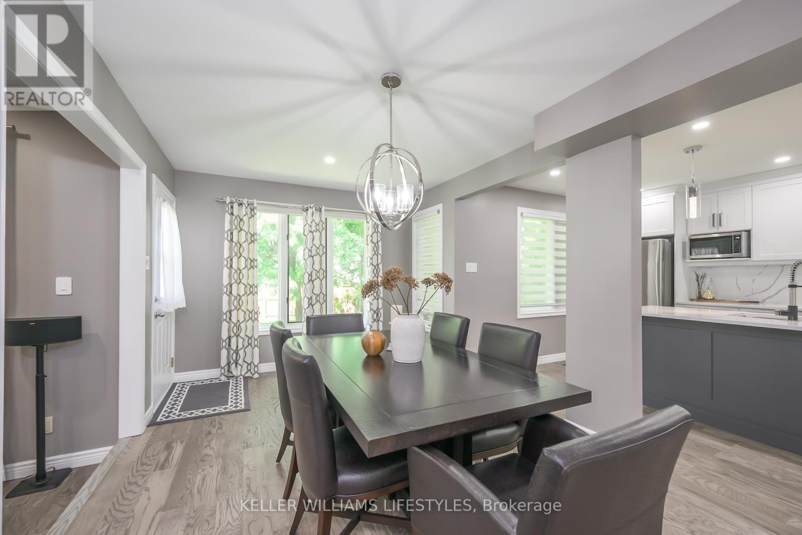 Photo 12 of 18 Thunderbird Crescent, London South ON