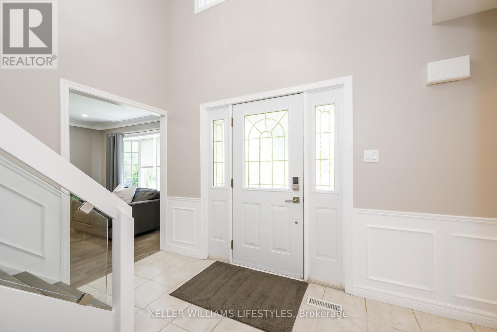 Photo 7 of 18 Thunderbird Crescent, London South ON