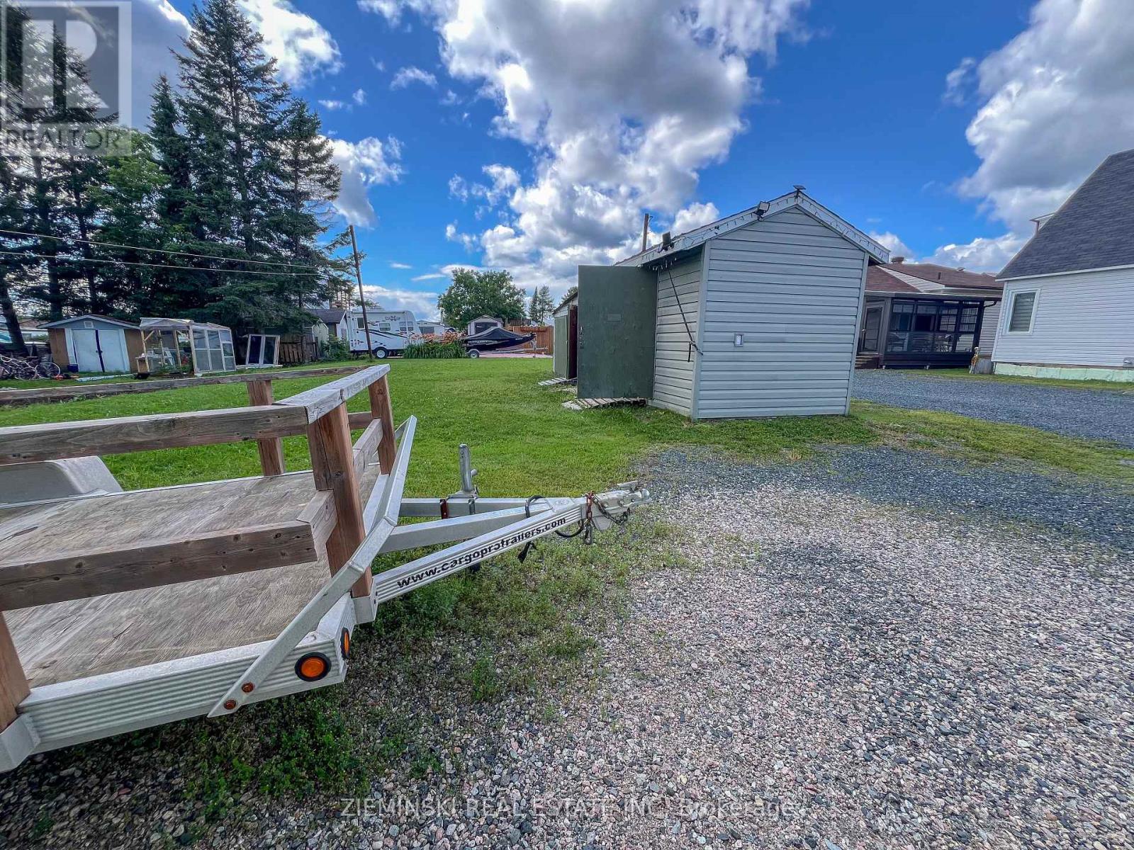 Photo 26 of 373 Diberville Avenue, Iroquois Falls ON