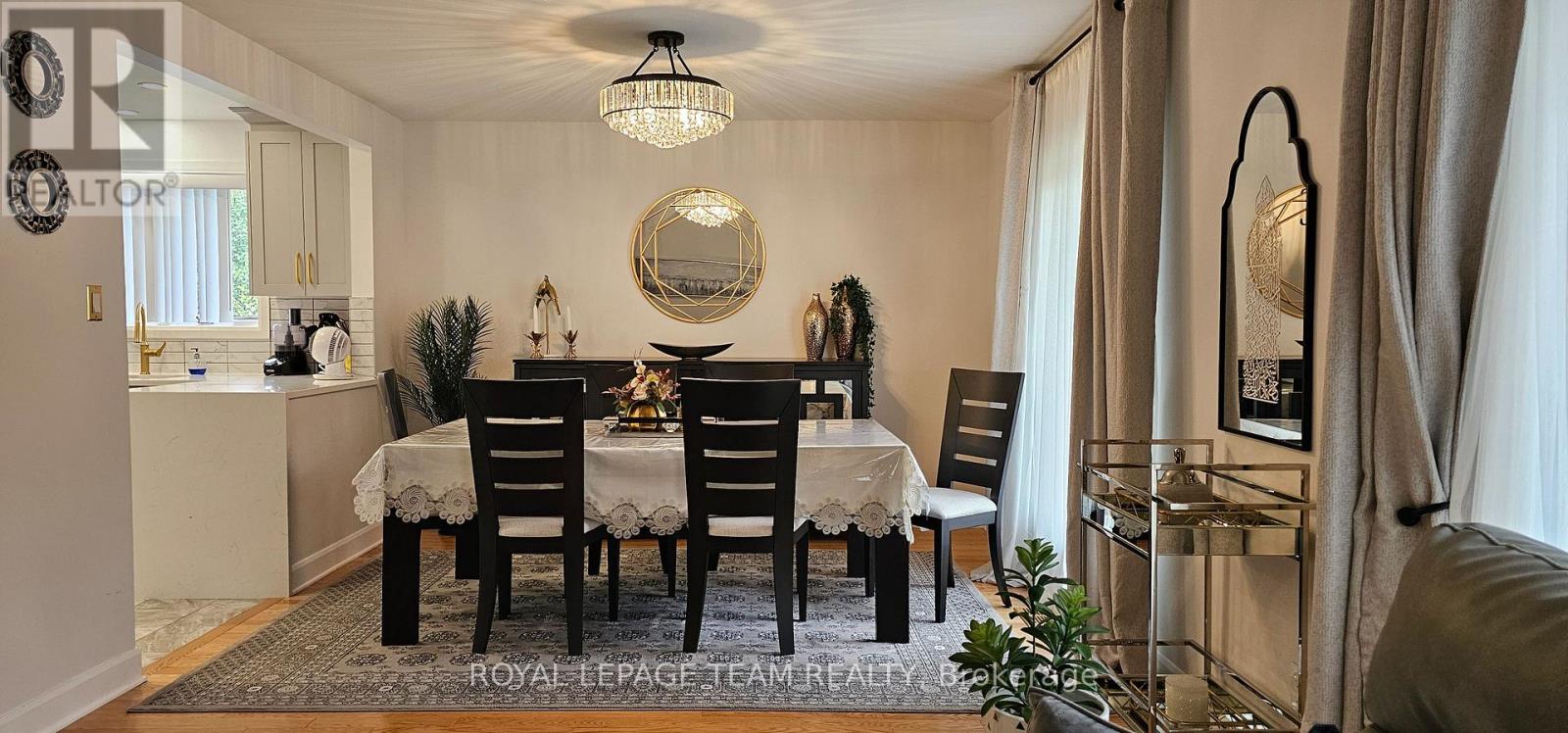 Photo 18 of 8 Swans Way S, Ottawa ON