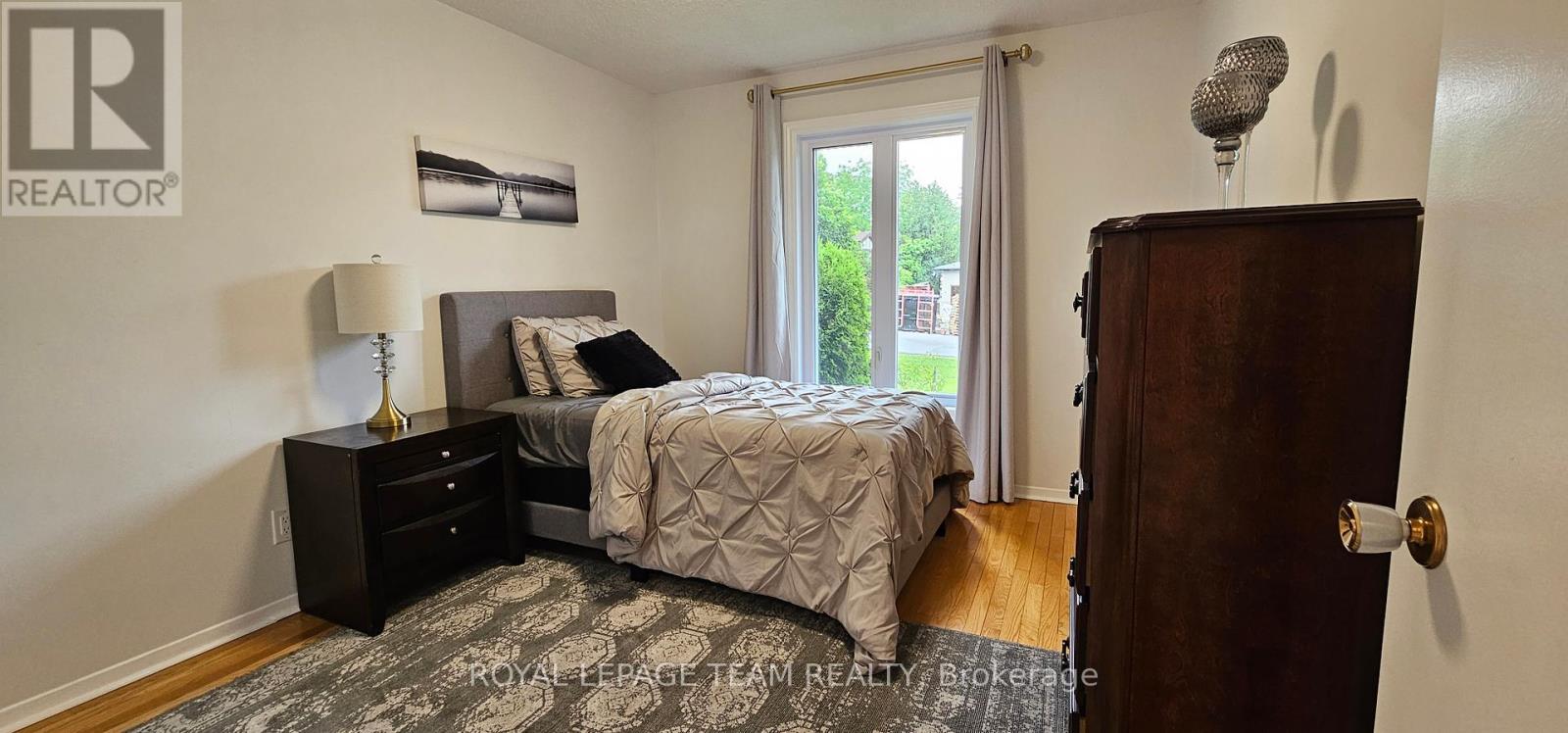 Photo 27 of 8 Swans Way S, Ottawa ON