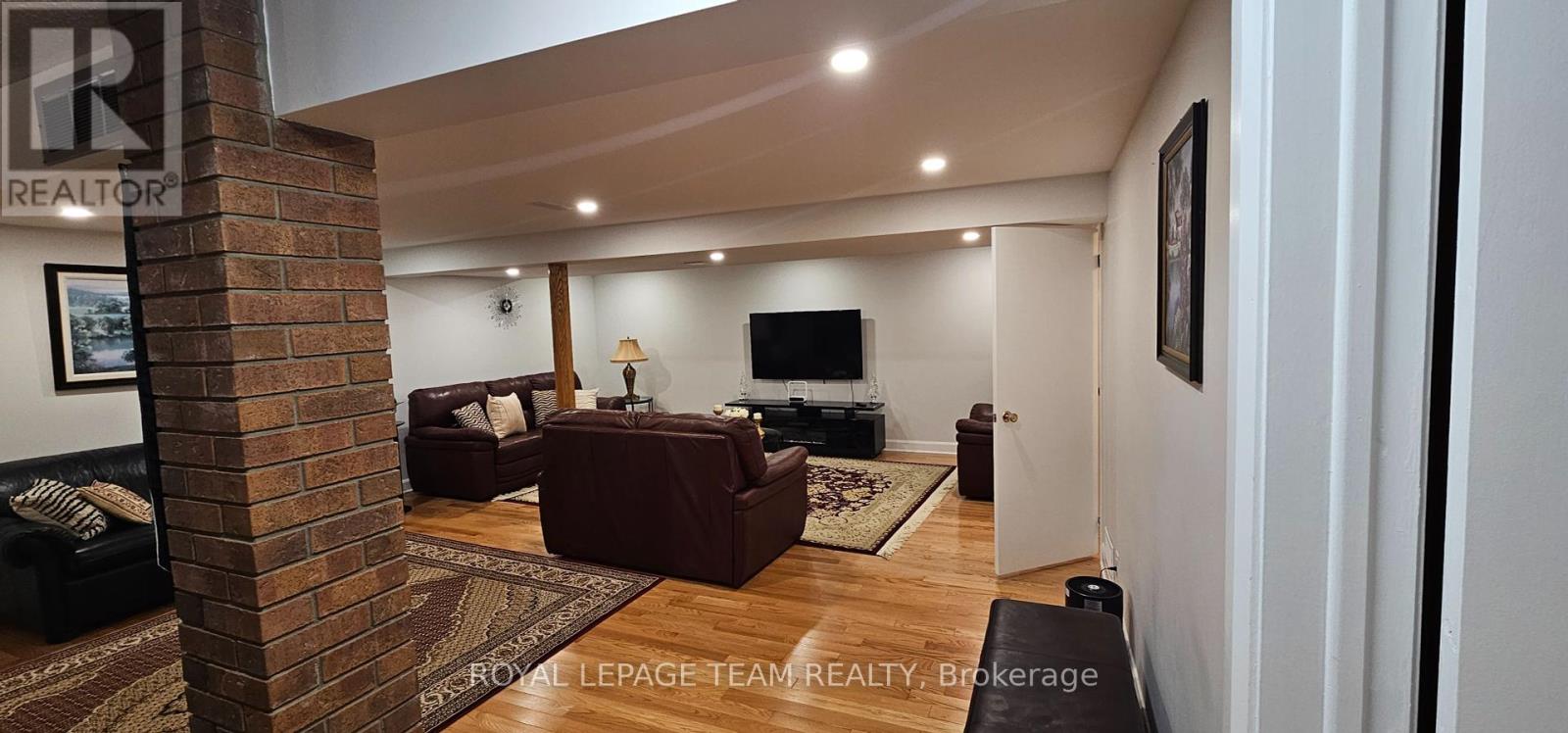 Photo 32 of 8 Swans Way S, Ottawa ON