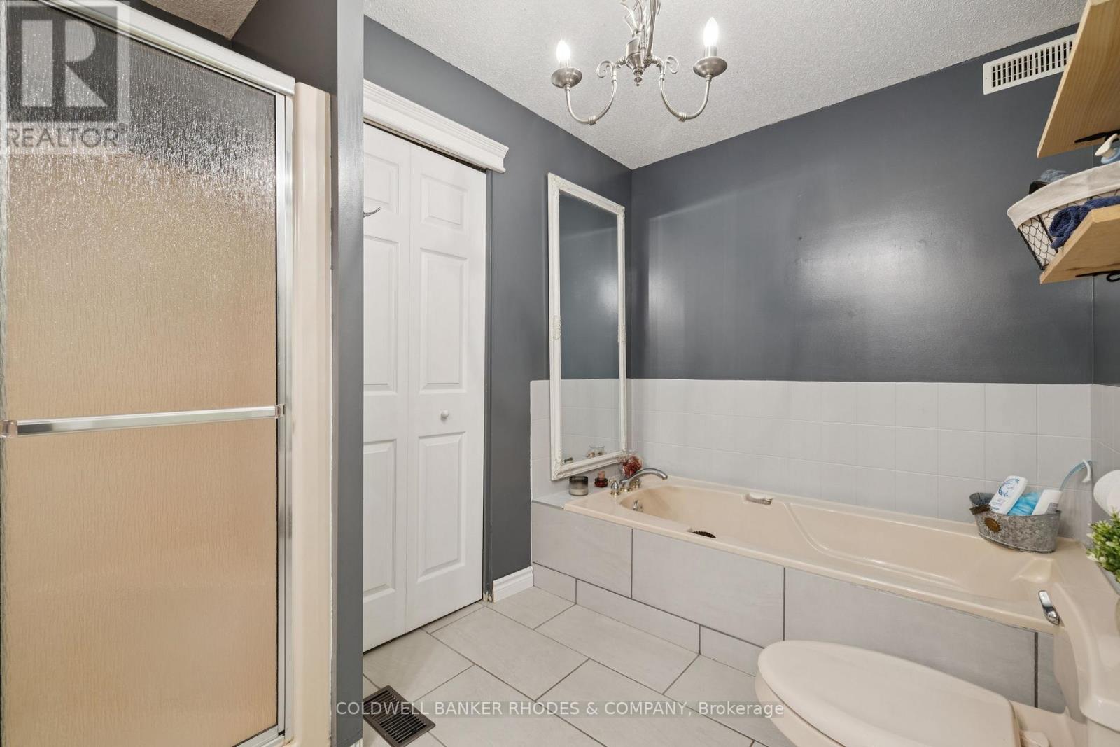 Photo 14 of 17 Telegraph Crescent, Alfred And Plantagenet ON