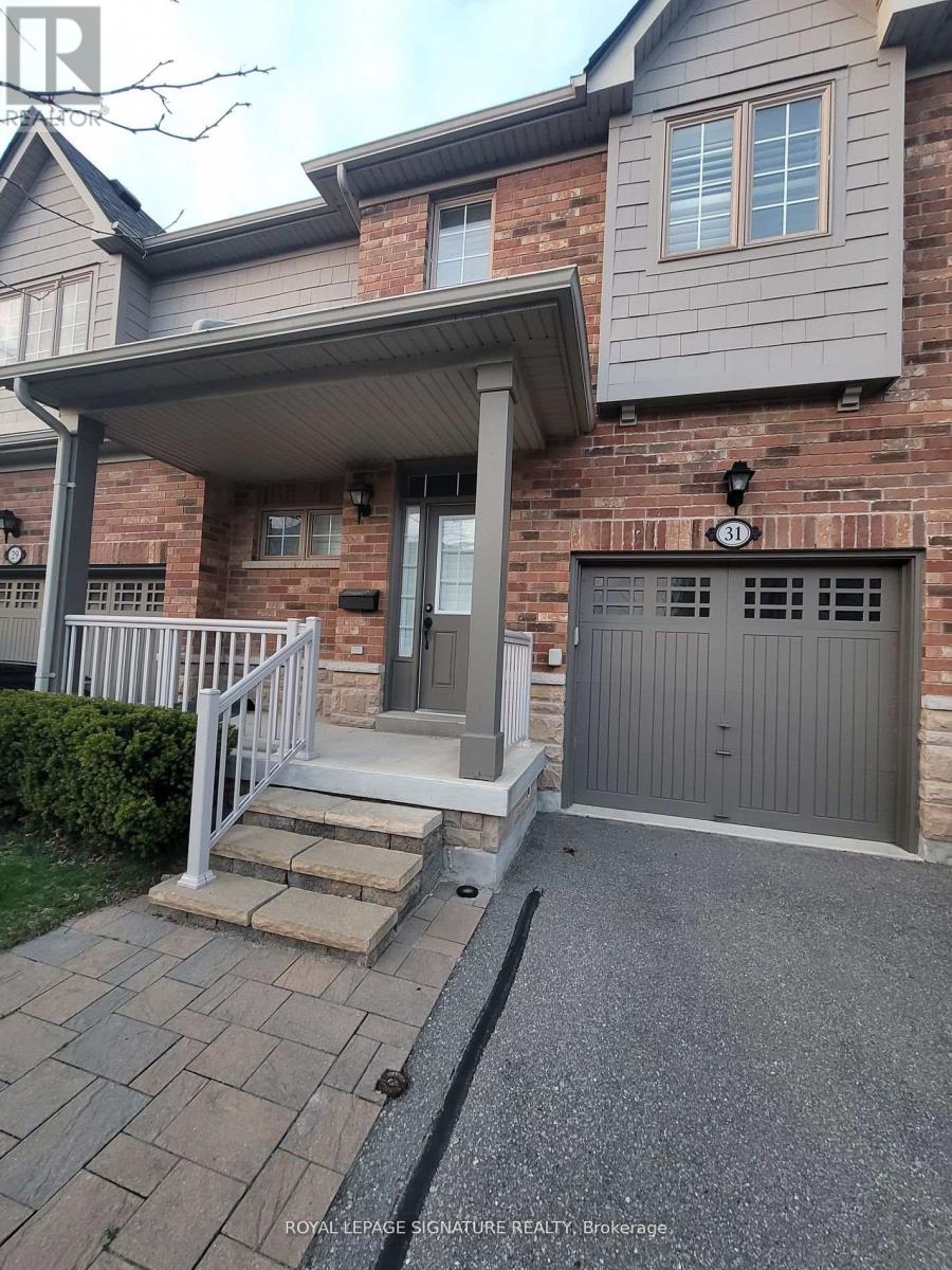 Photo 33 of 31 1633 Northmount Avenue W, Mississauga ON