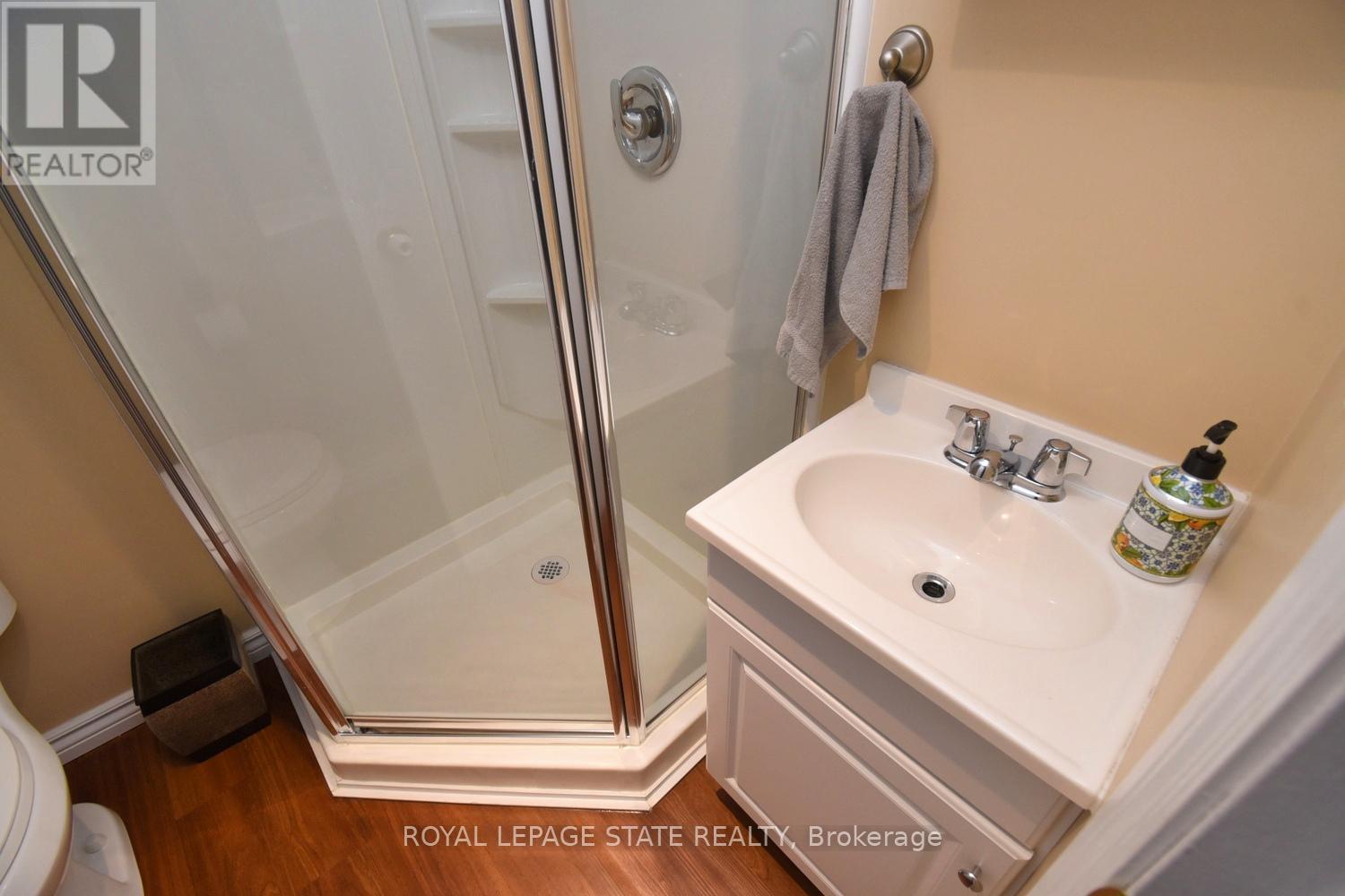 Photo 23 of 152 Glencairn Avenue, Hamilton ON