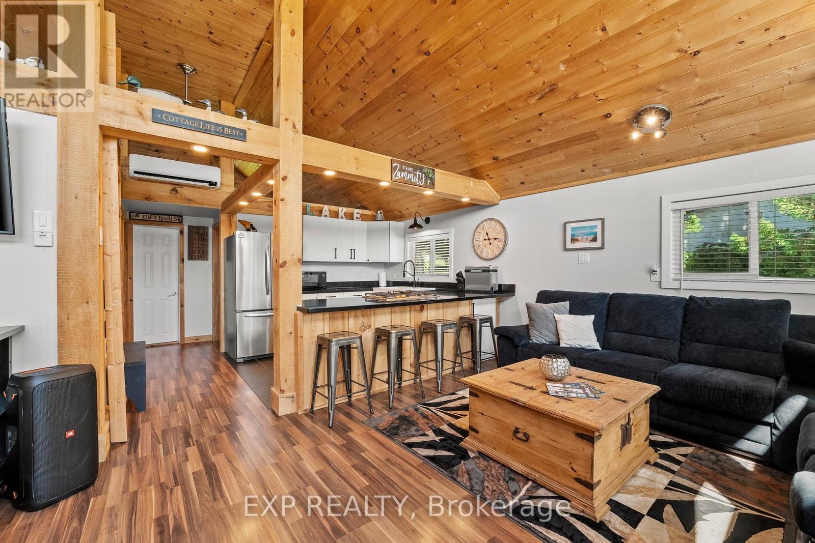 Photo 10 of 104 Fulsom Crescent, Kawartha Lakes ON