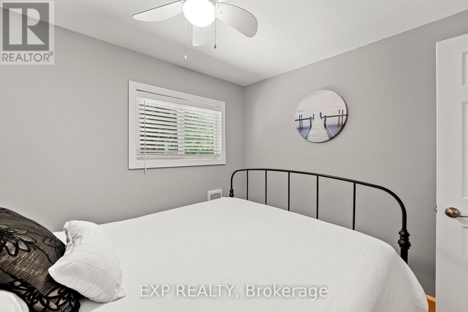 Photo 19 of 104 Fulsom Crescent, Kawartha Lakes ON
