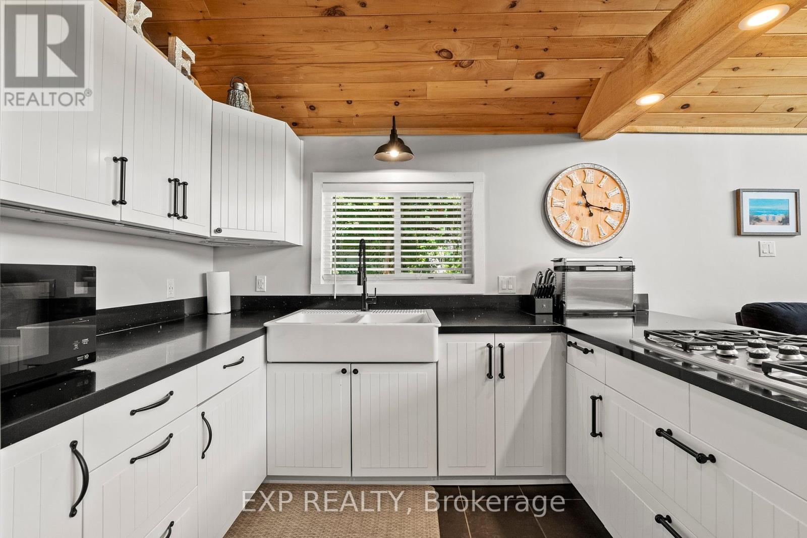 Photo 13 of 104 Fulsom Crescent, Kawartha Lakes ON