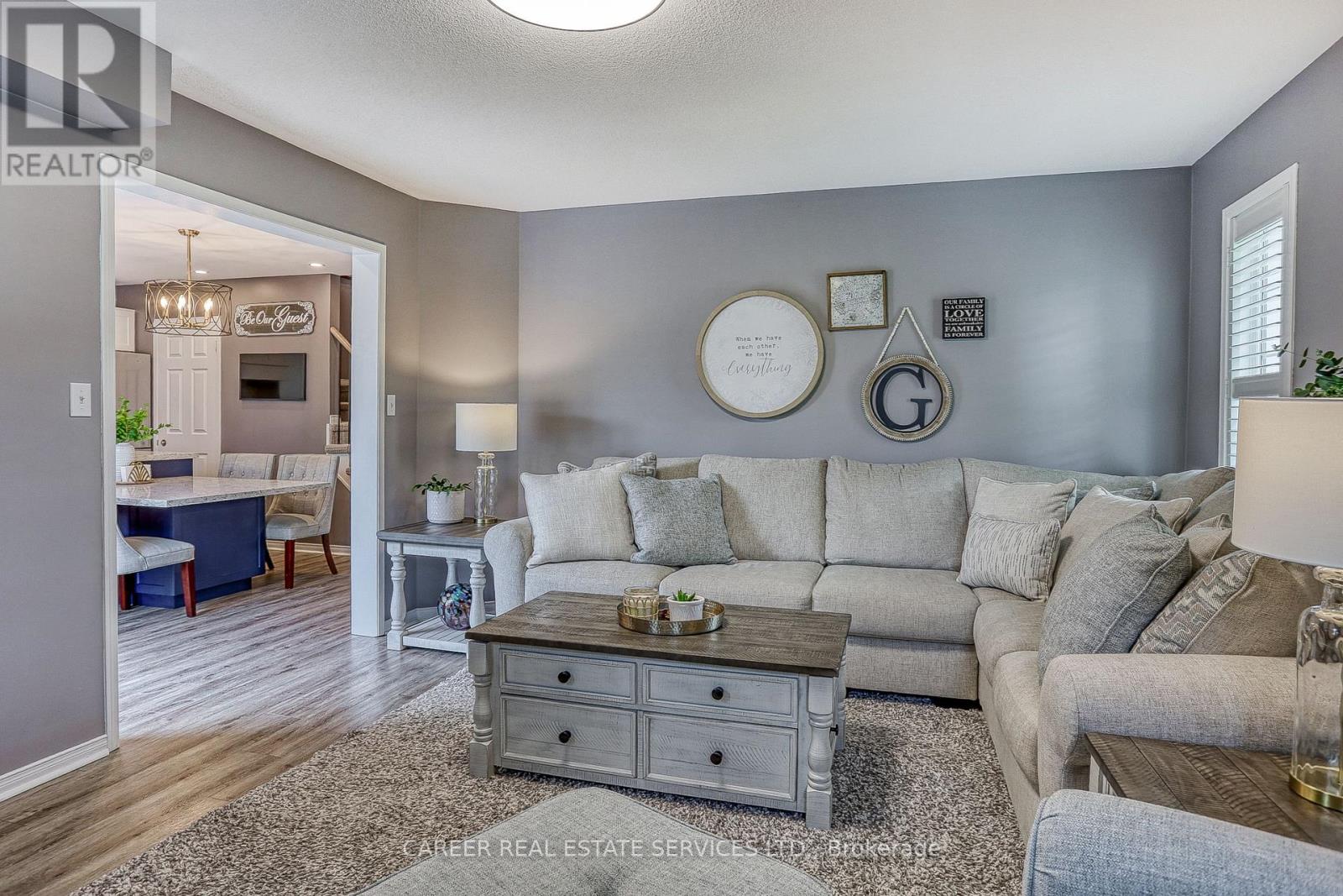 Photo 11 of 1091 Trail Valley Drive, Oshawa ON