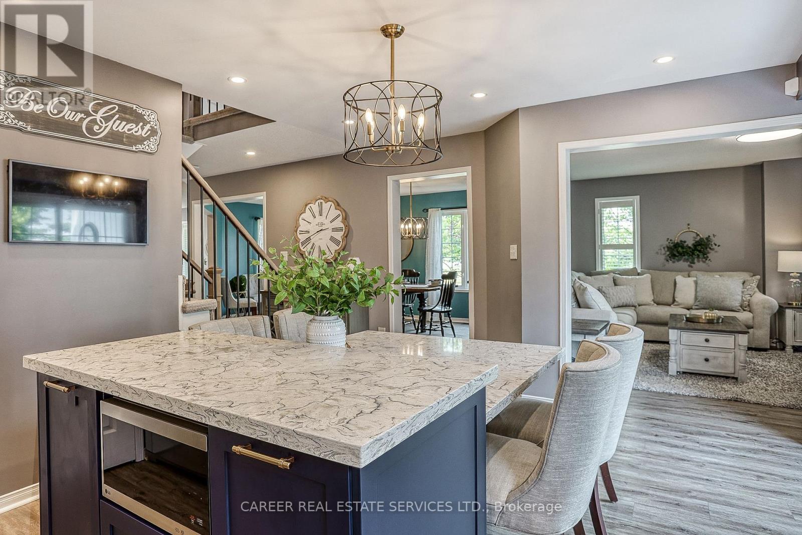 Photo 13 of 1091 Trail Valley Drive, Oshawa ON
