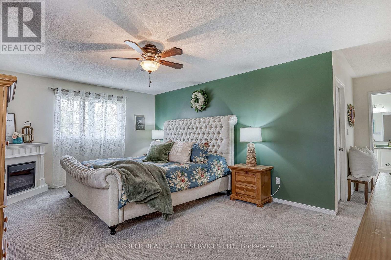 Photo 17 of 1091 Trail Valley Drive, Oshawa ON