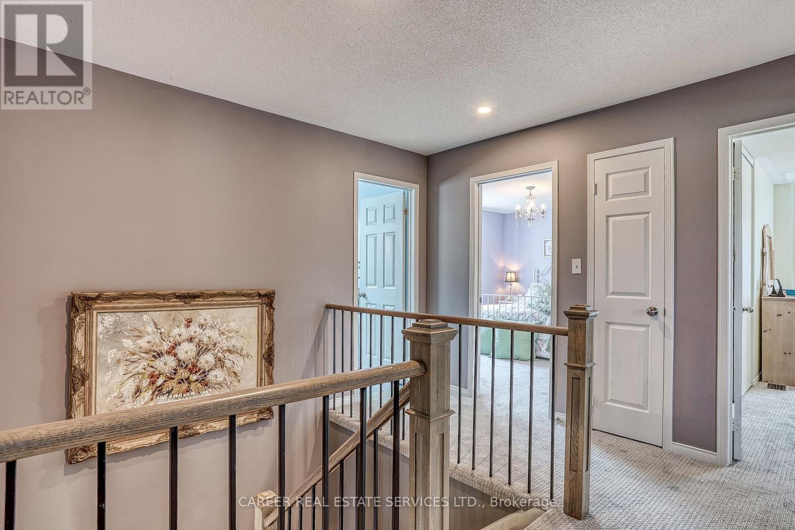 Photo 3 of 1091 Trail Valley Drive, Oshawa ON