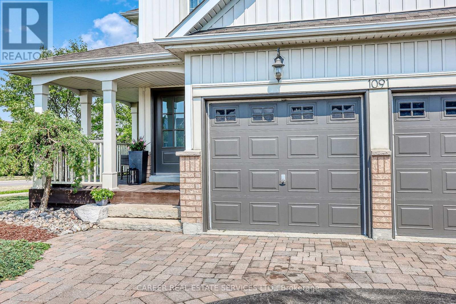 Photo 45 of 1091 Trail Valley Drive, Oshawa ON