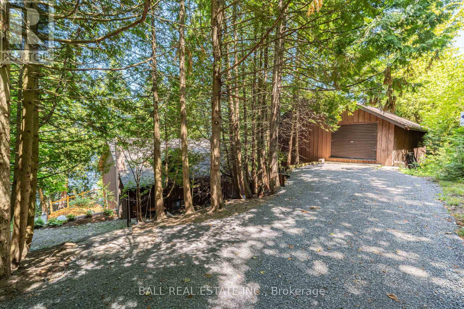 Photo 6 of 240 8018 Taits Beach Road, Hamilton Township ON