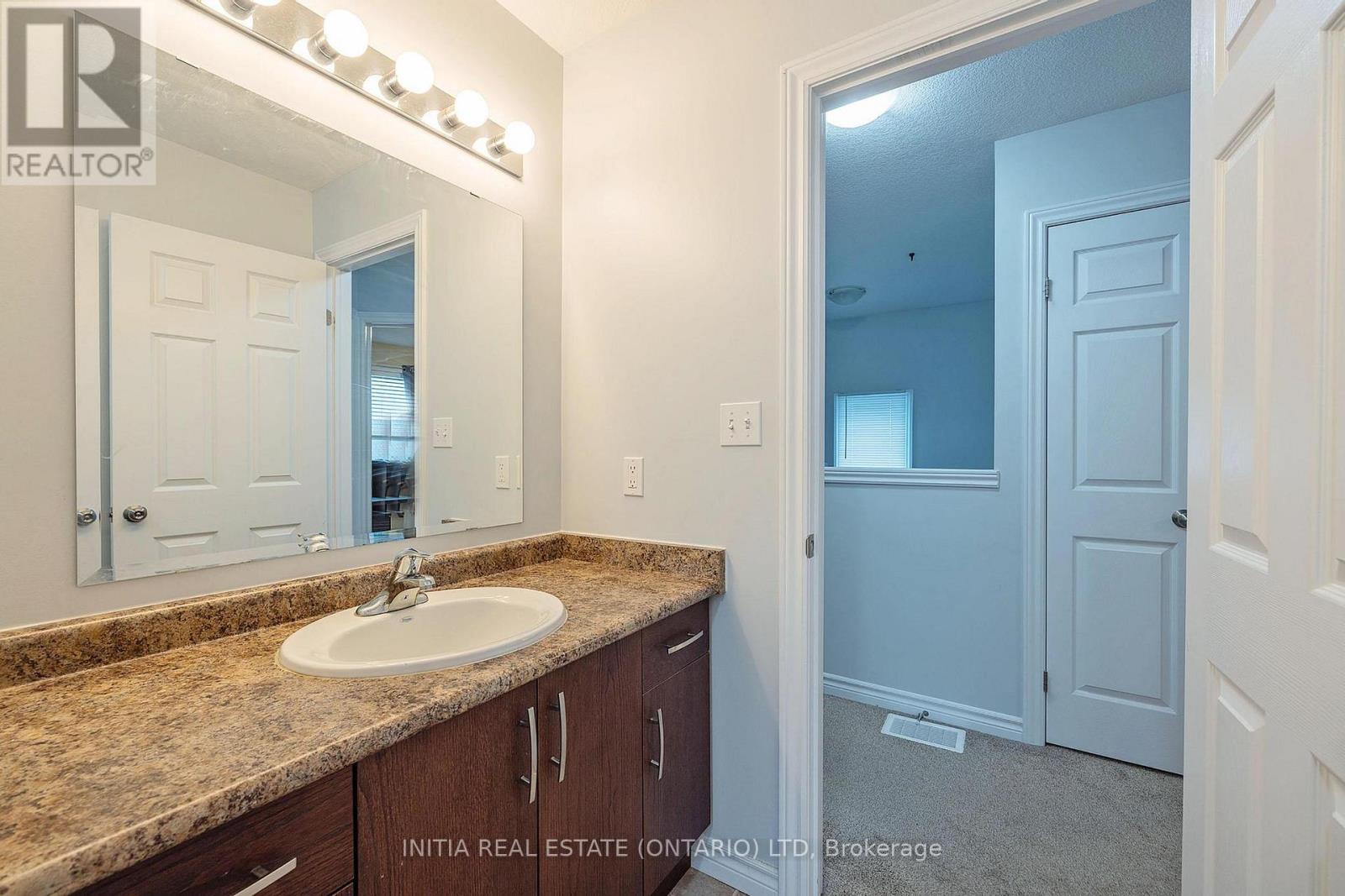 Photo 39 of 2711 Foxbend Link, London North ON