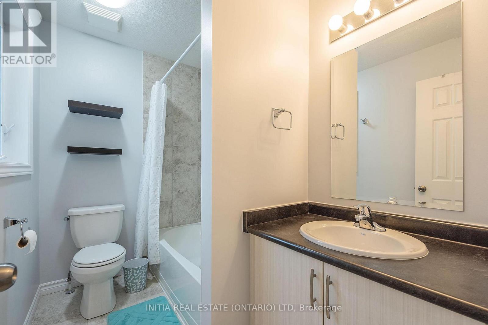 Photo 35 of 2711 Foxbend Link, London North ON