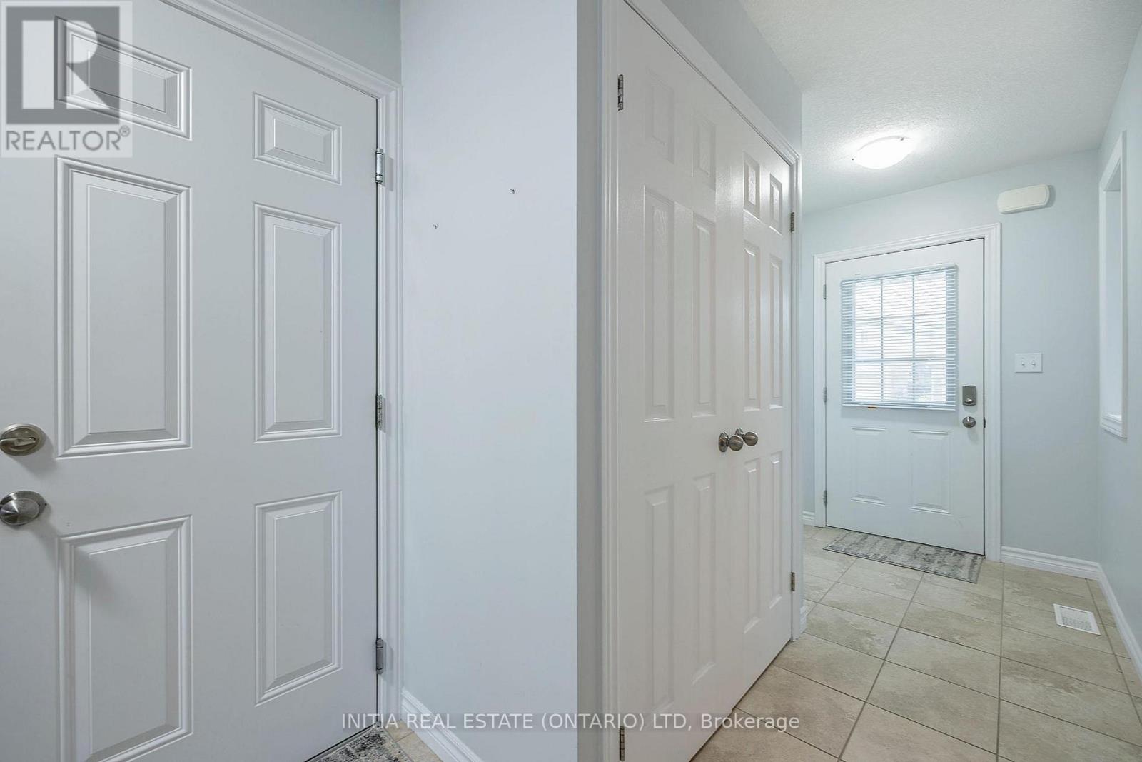 Photo 10 of 2711 Foxbend Link, London North ON