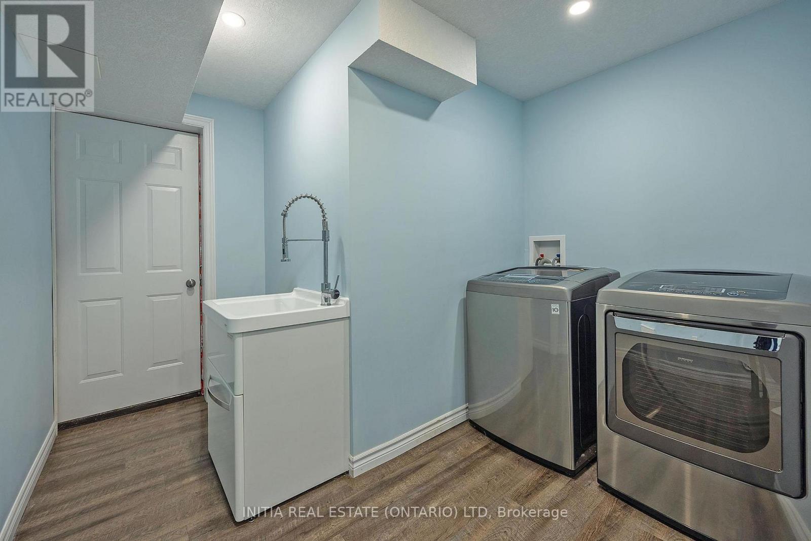 Photo 25 of 2711 Foxbend Link, London North ON