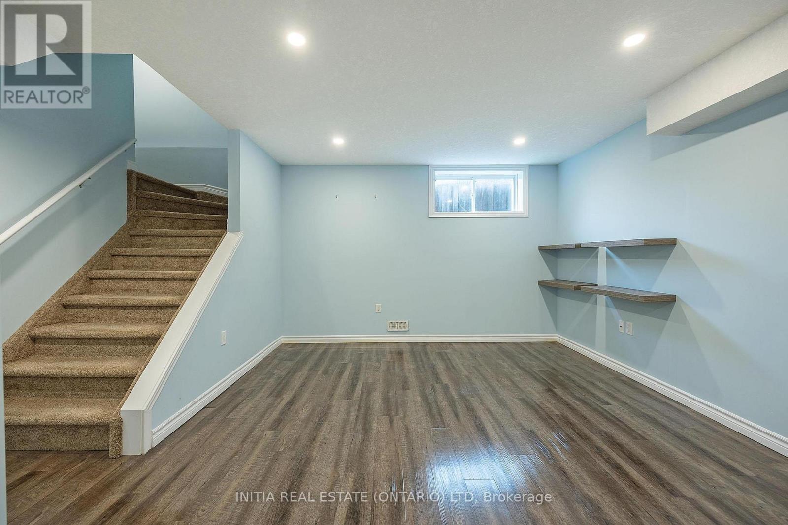 Photo 15 of 2711 Foxbend Link, London North ON