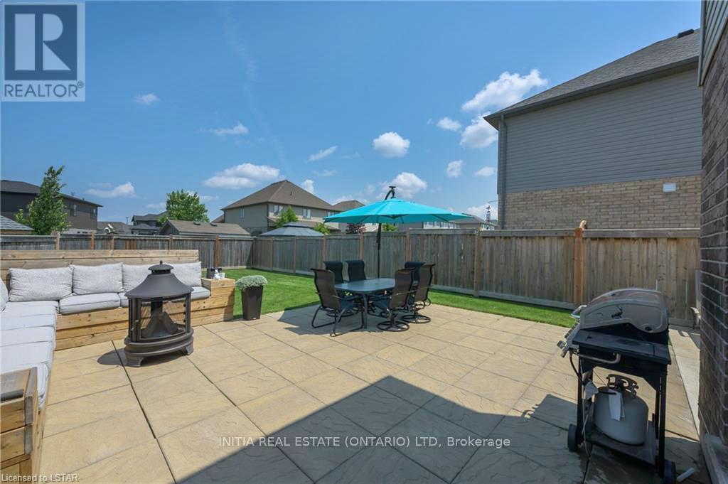 Photo 12 of 2711 Foxbend Link, London North ON