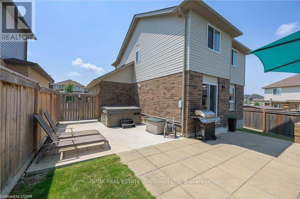 Photo 6 of 2711 Foxbend Link, London North ON