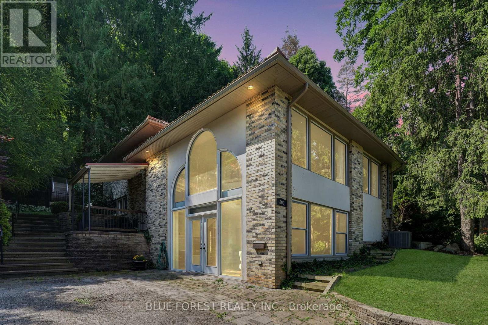 Photo 16 of 800 Springbank Drive, London South ON