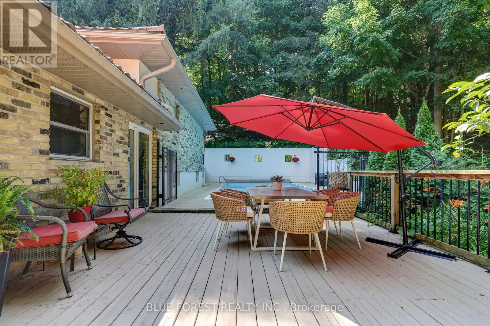 Photo 9 of 800 Springbank Drive, London South ON