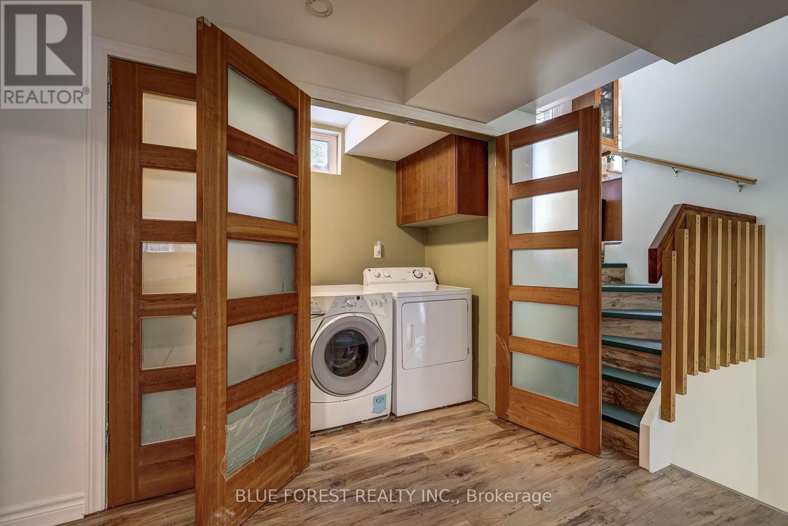 Photo 5 of 800 Springbank Drive, London South ON