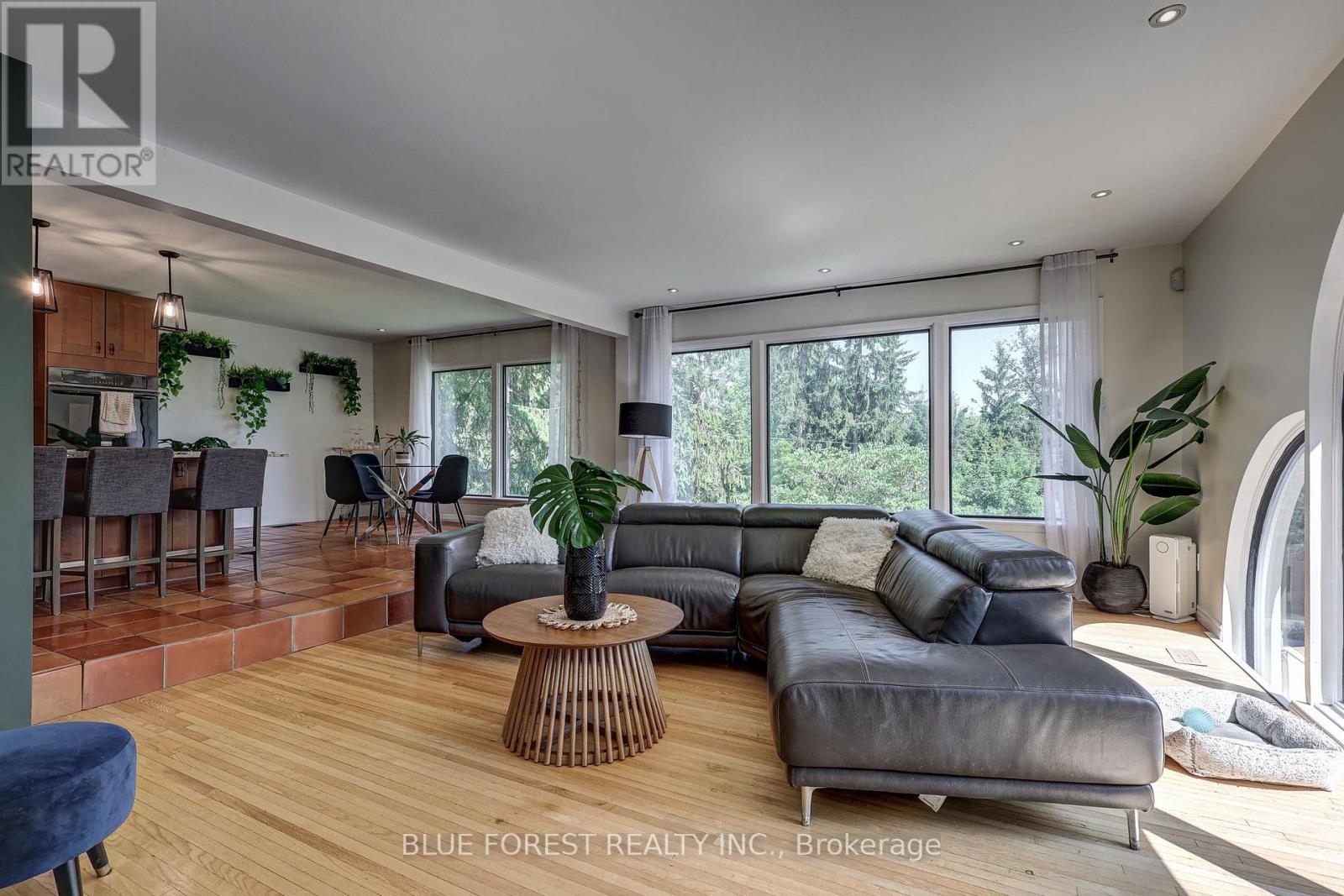 Photo 22 of 800 Springbank Drive, London South ON